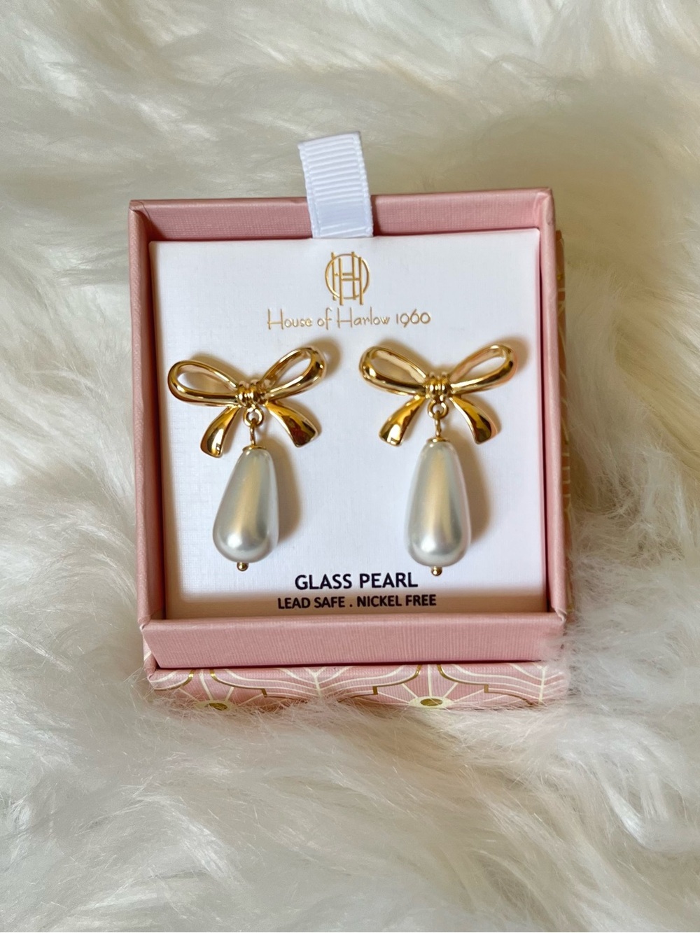 House of Harlow 1960 Gold Bow Glass Pearl Drop Earrings 1.5” | New in Box - Picture 3 of 5